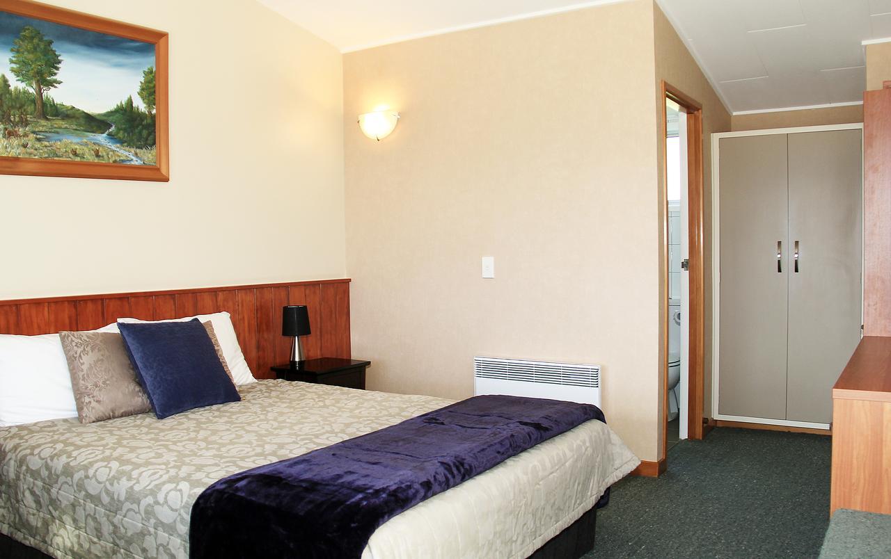 Te Anau Manapouri Lake Hotel Exterior foto