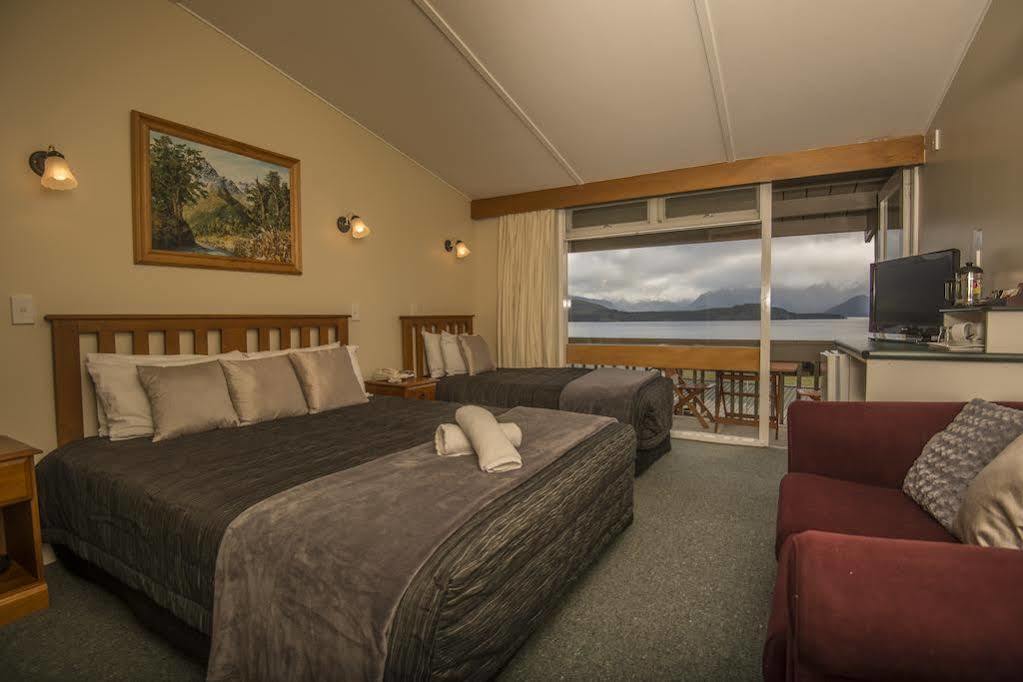Te Anau Manapouri Lake Hotel Exterior foto