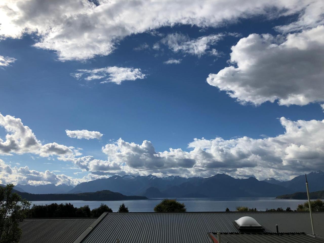 Te Anau Manapouri Lake Hotel Exterior foto