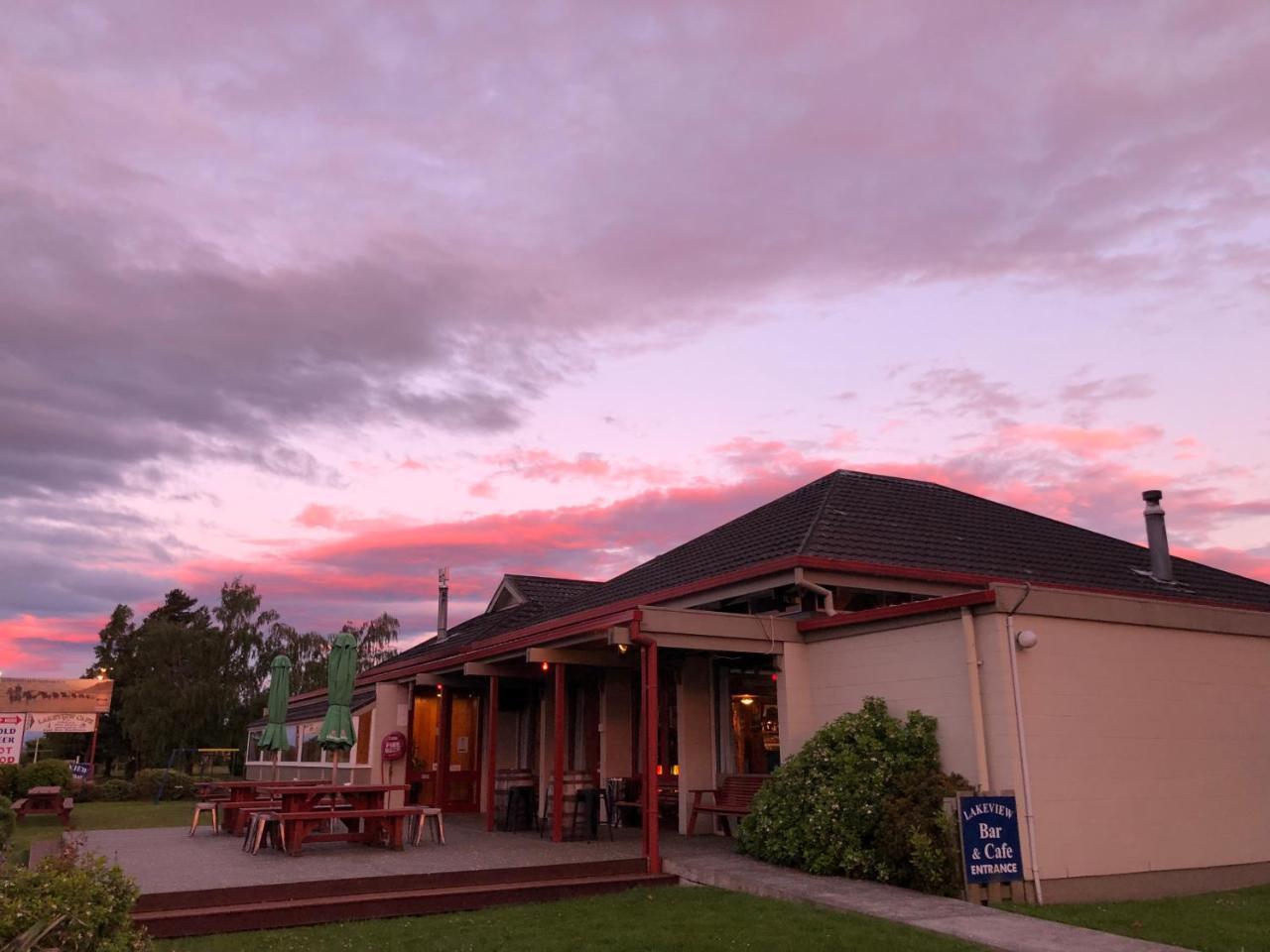 Te Anau Manapouri Lake Hotel Exterior foto