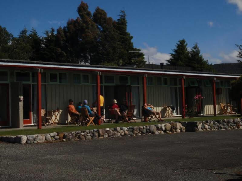 Te Anau Manapouri Lake Hotel Exterior foto