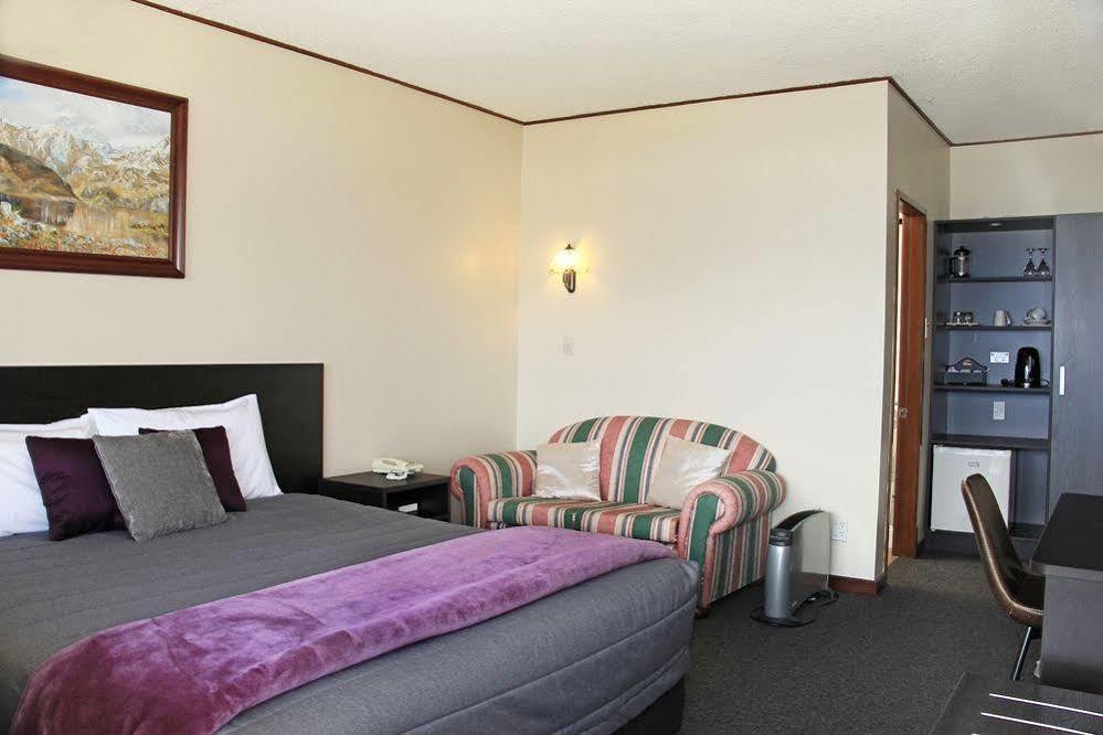Te Anau Manapouri Lake Hotel Exterior foto